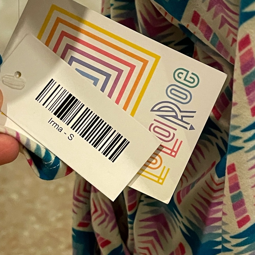 New LuLaRoe S Irma‎ Blue/Pink/White Patterned Short Sleeve - Picture 2 of 9